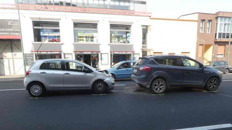 Tamponamento in corso Valentino a Casale